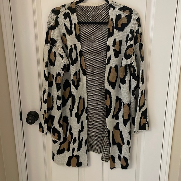 Sweaters - Womens Animal Print Cardigan